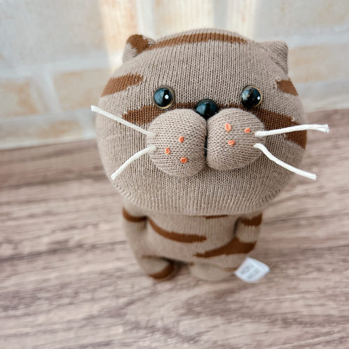 ポッケに手 猫のぬいぐるみ ฅ( ˙꒳​˙ ฅ) ぬいぐるみ mofu_mofu_club