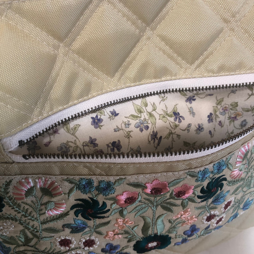 軽いショルダーバック 撥水オックスナイロンキルト ベージュ系 Ⅱ  