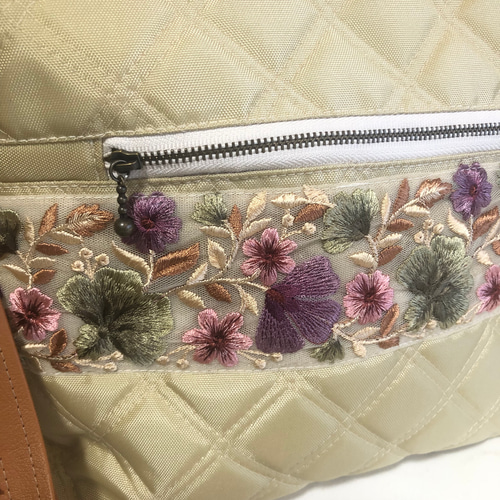 軽いショルダーバック 撥水オックスナイロンキルト ベージュ系 Ⅲ  