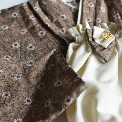 ベビー袴ハンドメイド　袴70〜80 ベビー袴 花柄刺繍ピンク× アイボリー 70/80 ベビー服 KANA KANA