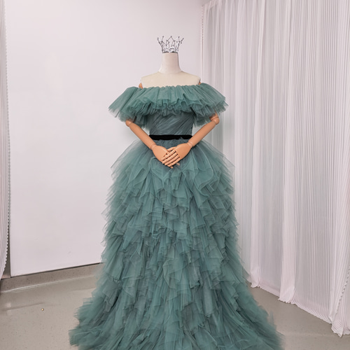 送料無料！カラードレス グリーン 取り外しオフショルダー ふわふわ  