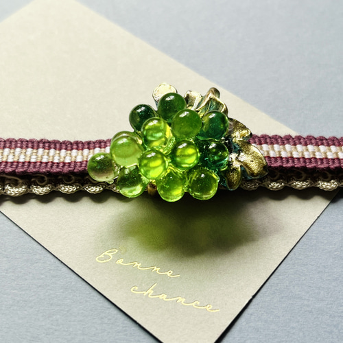 Happy S　14Kグリーンクォーツ　帯留め兼ブローチ 秋の宝石 マスカットの帯留め ブローチピンへ変更可能 帯留め GUMI