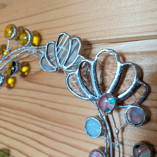 1点物』*〜色褪せない花〜*ステンドグラスのリース サンキャッチャー