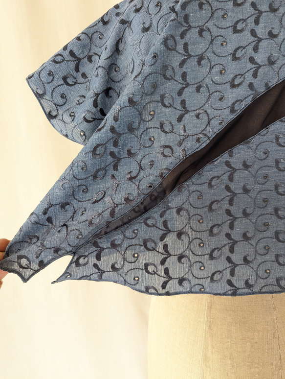 レースアップリケのミニミニブラウス 