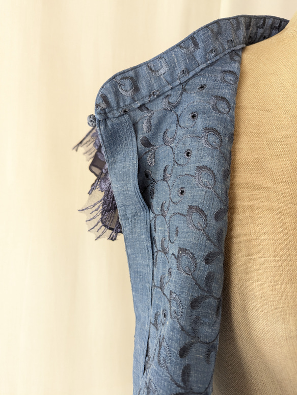 レースアップリケのミニミニブラウス 