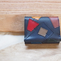 パッチワーク 色んなレザーを使用した 小さな革のお財布 二つ折りミニ