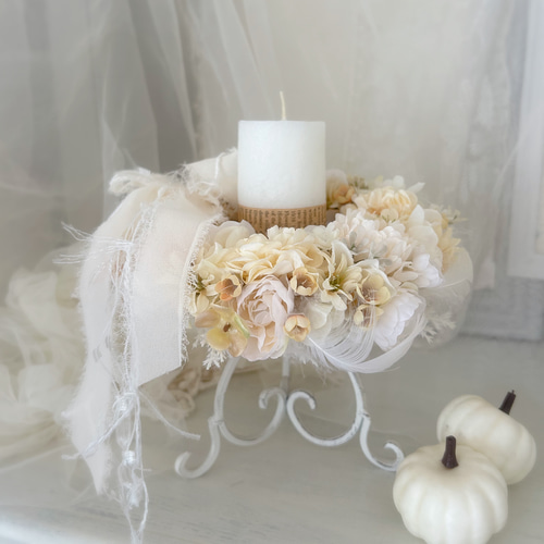 羽根つきふわふわアイボリーキャンドルリース 直径20cm 無料ラッピング