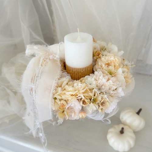 羽根つきふわふわアイボリーキャンドルリース 直径20cm 無料ラッピング