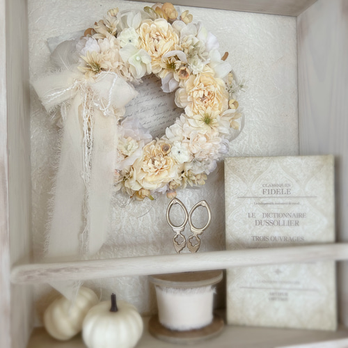 羽根つきふわふわアイボリーキャンドルリース 直径20cm 無料ラッピング