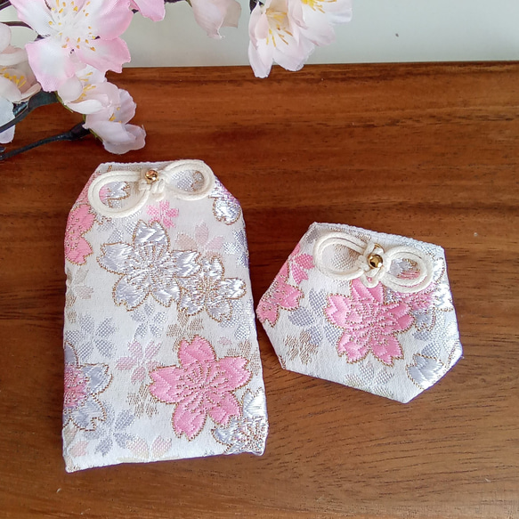 お守り袋 西陣織高級金欄 ✿うす墨の桜✿ セット売りもあります その他