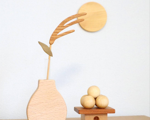 【カピバラさん様】秋の季節飾り 月見だんご ススキと桔梗 ちりめん　ハンドメイド カピバラさん様】秋の季節飾り 月見だんご ススキと桔梗 ちりめん