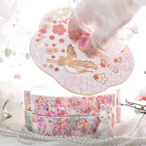 鶴と花が舞うお花の形の二段お重〜花重〜 大皿 ❤︎Blanche Neige