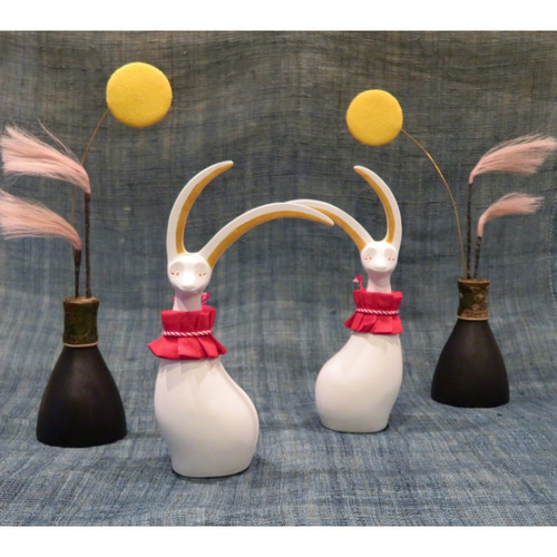 お月見飾り【翔けるうさぎ】秋 季節の飾り ちりめん細工 正絹縮緬