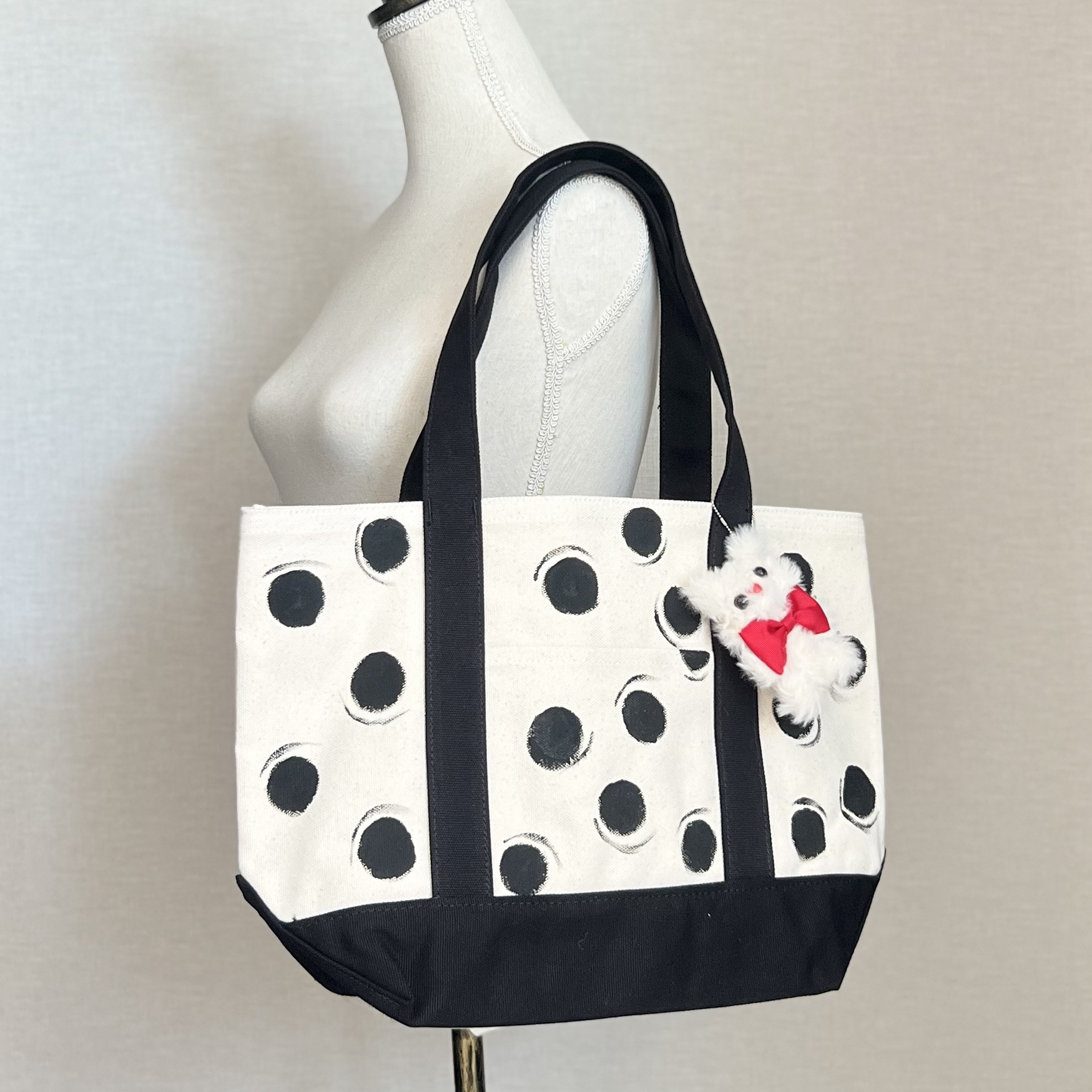 【アートなトートバッグ_No7】デザイナーによる手書きのシンプル&個性的な大容量トートバッグ