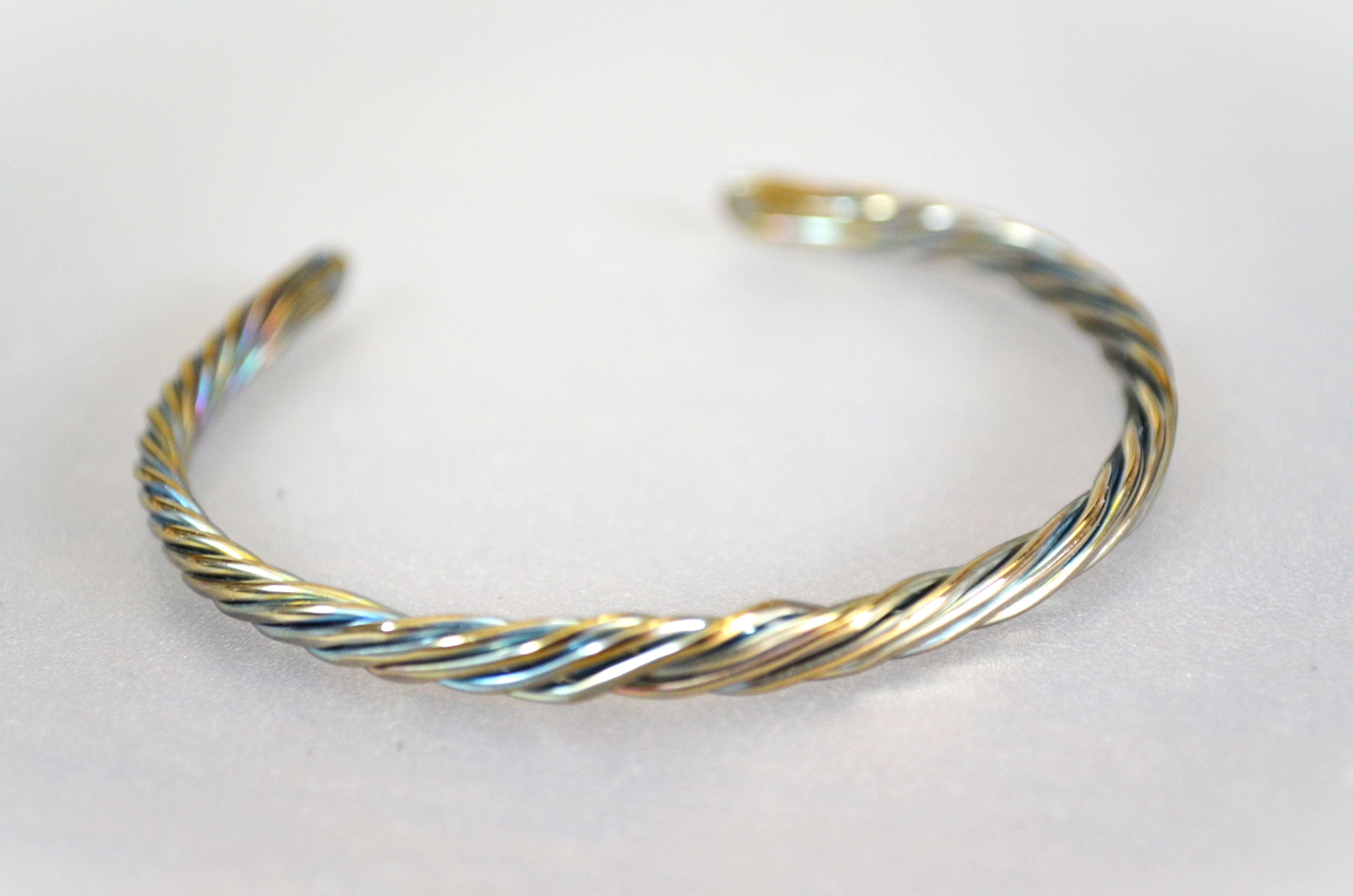 Titanium bangle・SEVEN・チタンワイヤーバングル・B・内径６０mm
