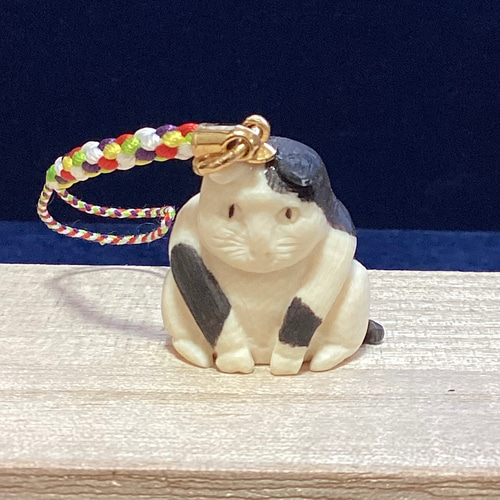 【みゆママ様】1087.天然石　ファントムクォーツ　和柄　じゃれ猫　レジン　根付 みゆママ様】1087.天然石 ファントムクォーツ 和柄 じゃれ猫