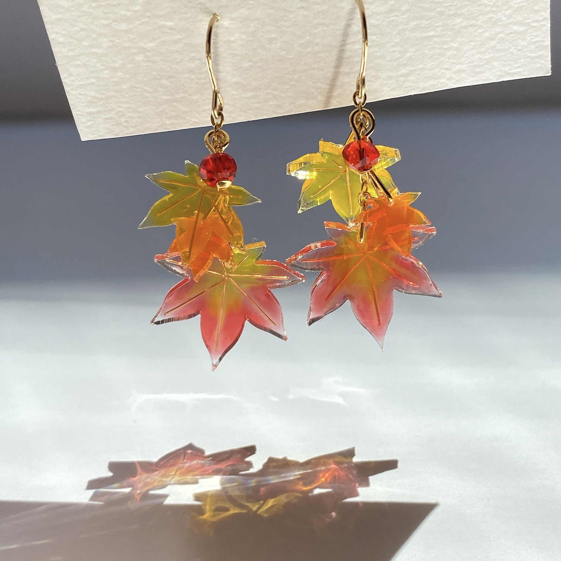 ネックレス アクセサリー　イヤリングセット　赤　花柄 ミハエルネグリン