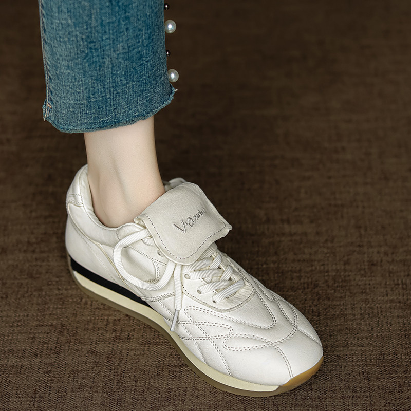 スニーカー 蒸れない、滑らない、軽い レディース ポインテッドトゥ シンプル 痛くない 歩きやすい オフィス カジュアル