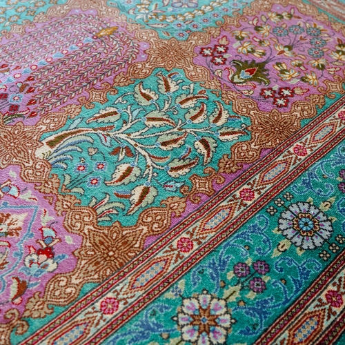 121×76㎝ 【ペルシャ絨毯 クム産 ババイ房 シルク 100% 】証明 121×76㎝ 【ペルシャ絨毯 クム産 ババイ房 シルク 100% 】証明