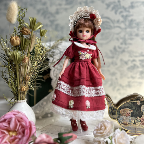 No.3 1/6ドールサイズ向け 赤いリボン刺しゅうボンネット＆ワンピース