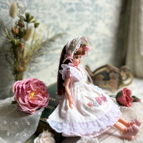 アンティークドール　35cm 可愛い赤ちゃん　ベビー　素敵なドレスとボンネット アンティークドール 35cm 可愛い赤ちゃん ベビー 素敵なドレスと