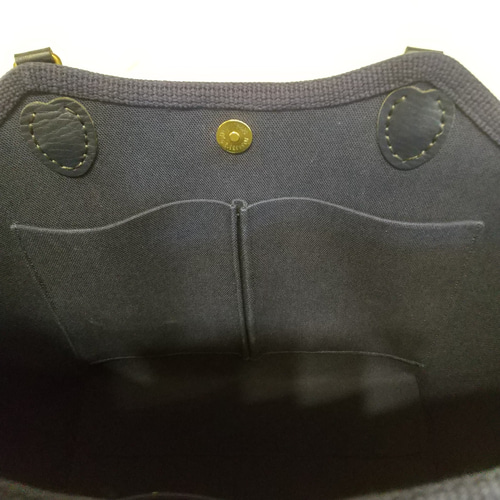 ミナペルホネン タンバリン トートバッグ 持ち手合成皮革 紺色×白 送料