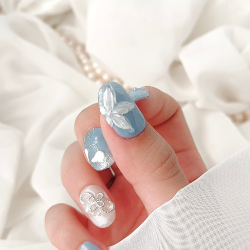 ネイルチップ 水色と百合 (成人式 和柄 ゆり お花ネイル 袴 和装 和婚