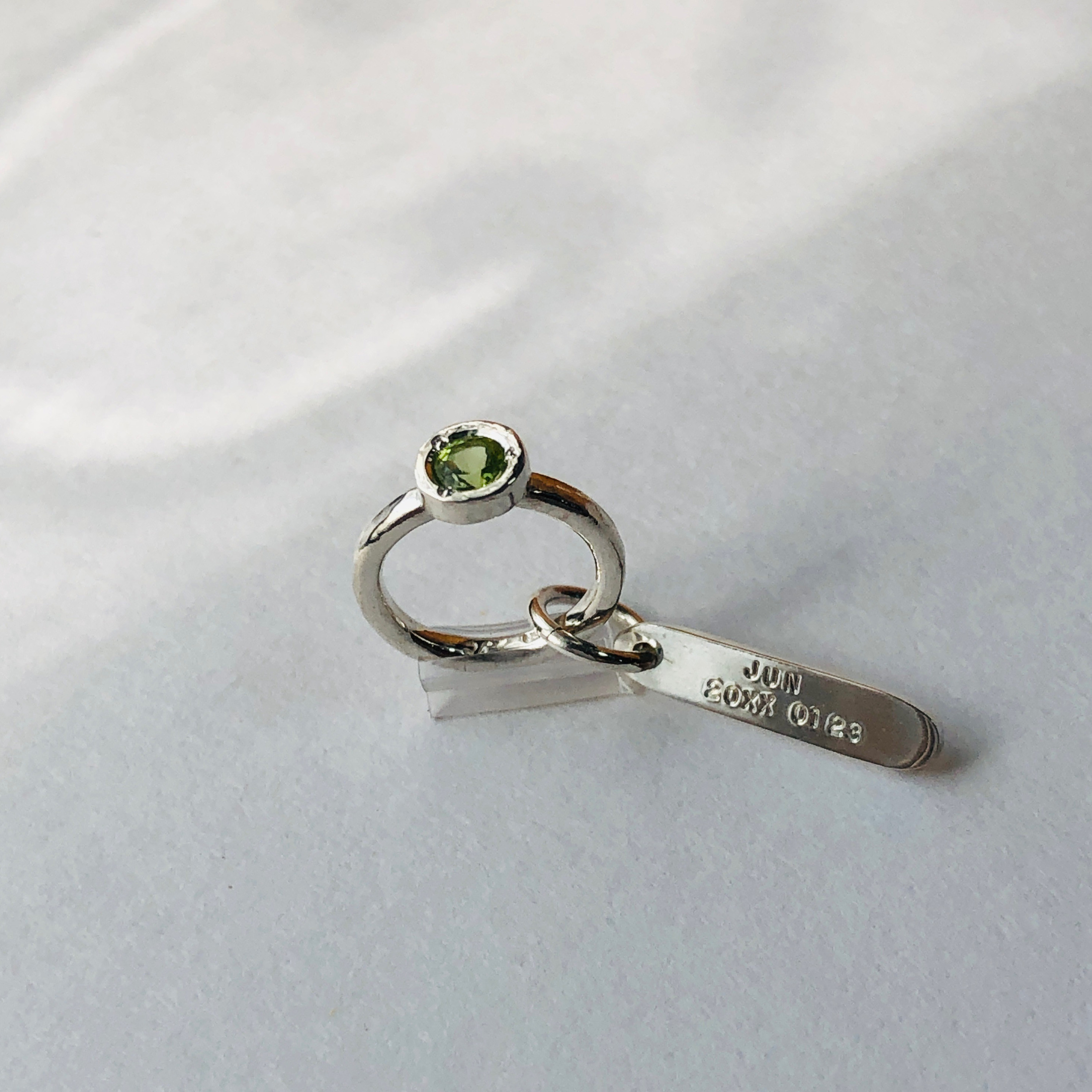 【選べる誕生石 ベビーリング 純銀】高純度シルバー1000 文字刻印無料 誕生石 出産 お祝い ネックレスに 日本製 14,820円