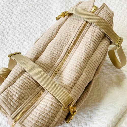 Mサイズ nubi ベージュ3way ベビーカーバッグ マザーズバッグ