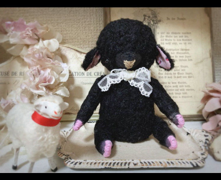 ハンドメイド ひつじさん ぬいぐるみ