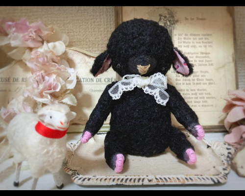ミニチュア ハンドメイド 小さなぬいぐるみ 作家様 ひつじ 羊 タイニーワールド ヒツジ 羊 ミニチュア 置物 動物