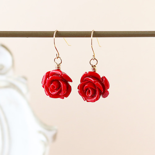 染め赤珊瑚 レッドコーラル 薔薇 バラ モチーフ / 14kgf ゴールド