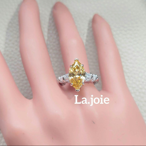 人工宝石 イエロー マーキスカット SONA ダイヤモンド リング 指輪・リング LA-J jewelry 通販|Creema(クリーマ) 18141481 人工宝石 イエロー マーキスカット SONA ダイヤモンド リング 指輪・リング LA-J jewelry 通販|Creema(クリーマ) 18141481