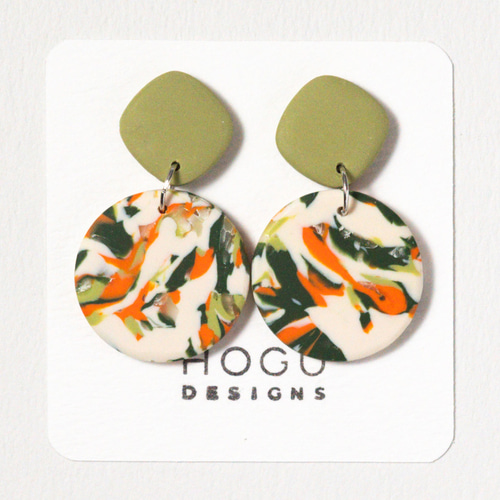 オレンジと緑の混ぜこぜイヤリング 丸型/ピアス/ポリマークレイ