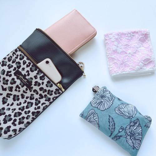 ブルマリン　レザー　ヒョウ柄　スパンコール ブルマリン レザー ヒョウ柄 スパンコール