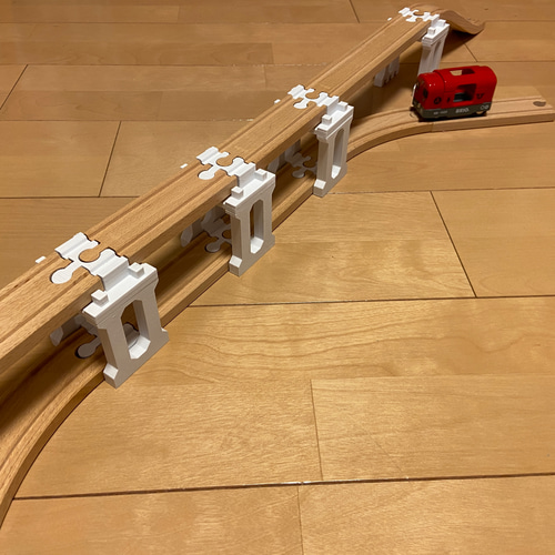 BRIOブリオレール対応 高架橋Ver.4 ／要組立て／黄色 おもちゃ