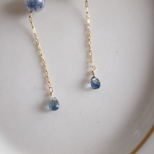 デュモルチェライトインクォーツのピアス ピアス（フック・チェーン