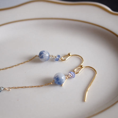 希少 ピアス デュモルチェライトインクォーツ 結晶の中で瞬く青 希少 ピアス デュモルチェライトインクォーツ 結晶の中で瞬く青