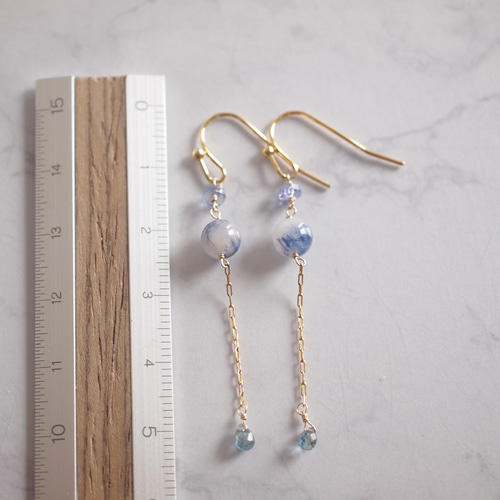 デュモルチェライトインクォーツのピアス ピアス（フック・チェーン