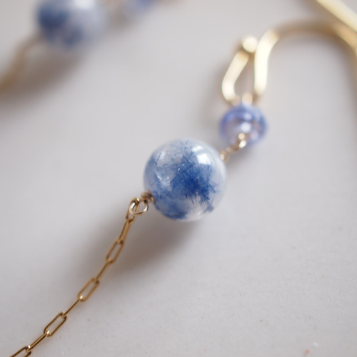 デュモルチェライトインクォーツのピアス ピアス（フック・チェーン