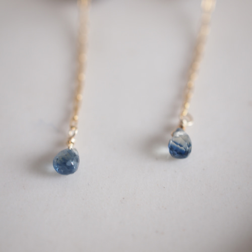 デュモルチェライトインクォーツのピアス ピアス（フック・チェーン