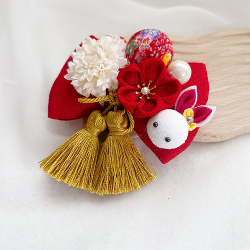 つまみ細工 髪飾り ヘアクリップ うさぎさん つまみ細工 髪飾り ヘア