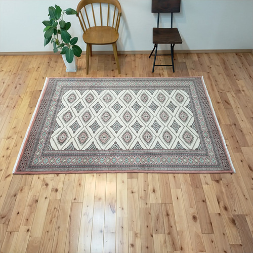 パキスタン絨毯 ハイクオリティ 190x140cm 手織り ピンク ホワイト