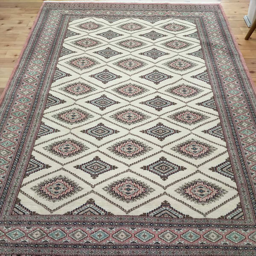 パキスタン絨毯 ハイクオリティ 190x140cm 手織り ピンク