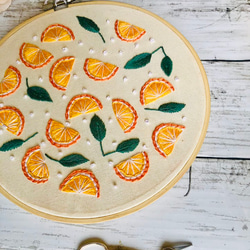 ラウンドフレーム付き刺繍ネームブック カスタムメイドネームプレート