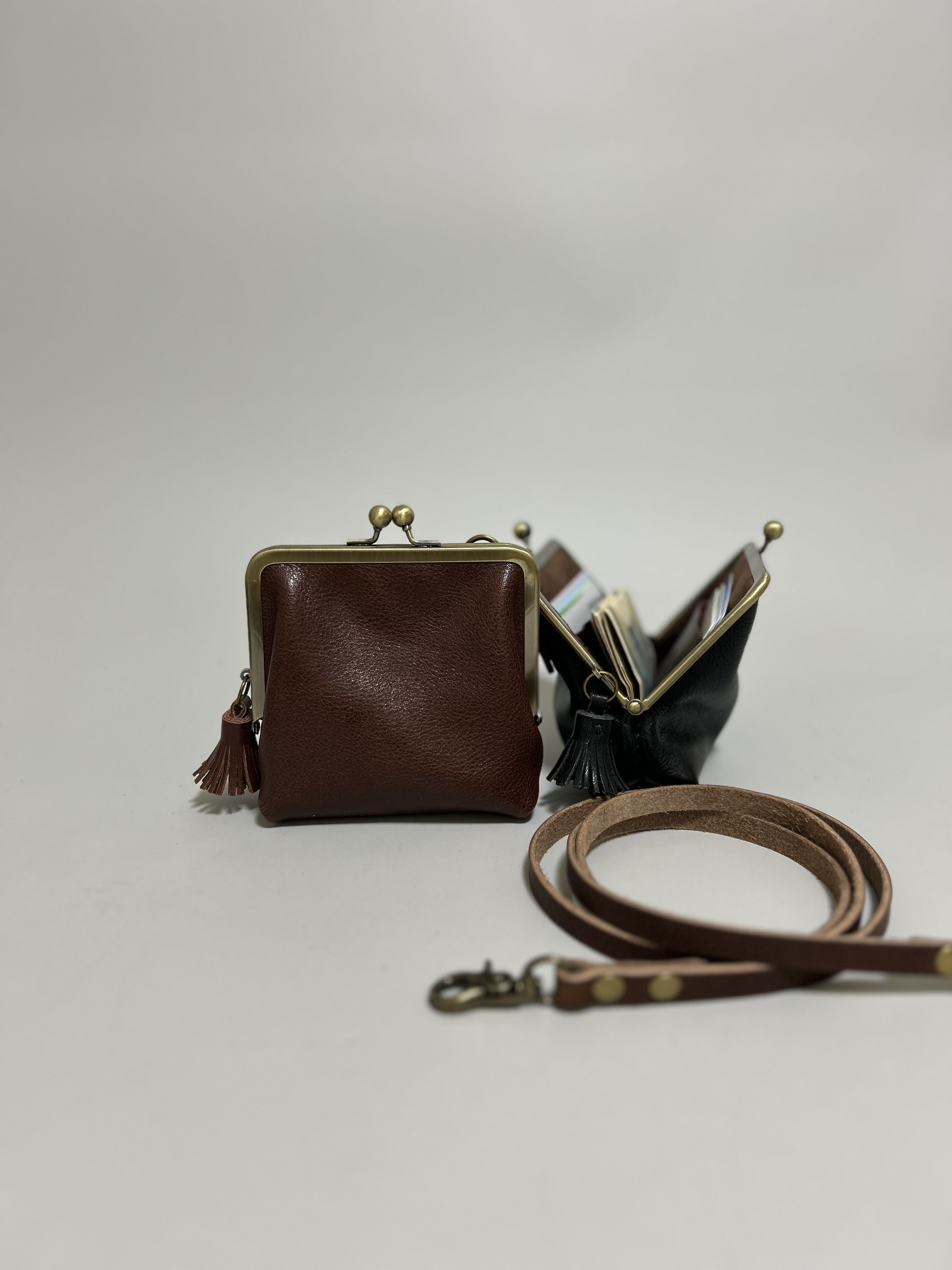 vintage オーロララメ がま口 ポシェット プレゼントを選ぼう！ オーロララメ vintage がま口 バッグ