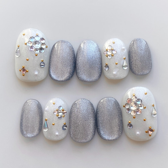 No.333 ネイルチップ　青　水色　ニュアンス　マグネット　キラキラ　うるうる No.333 ネイルチップ 青 水色 ニュアンス マグネット キラキラ