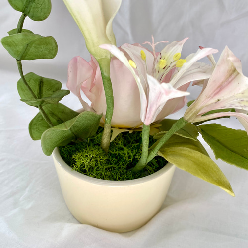 クレイフラワー＊樹脂粘土のお花＊ピンクローズのアレンジメント