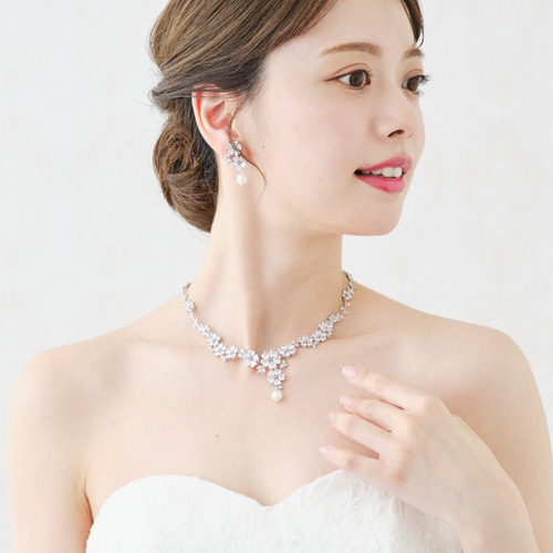 アクセサリー a AQUA SILVER】透かし桜ネックレス