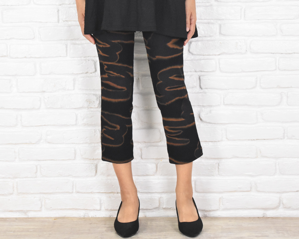 驚きの穿き心地！レアな手染めスキニーストレートストレッチショートパンツ　ブラック＆ブラウン　大きいサイズあり